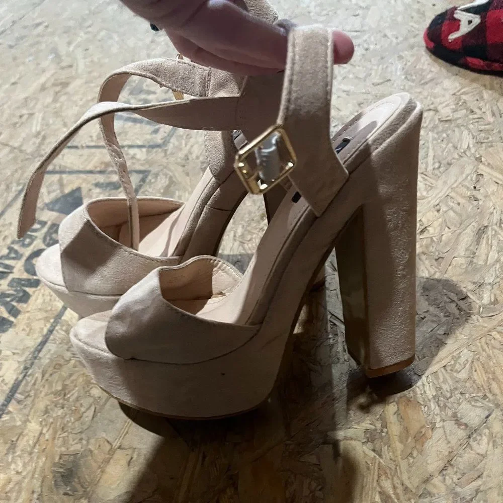 Vices Nude Platform sandals size 36